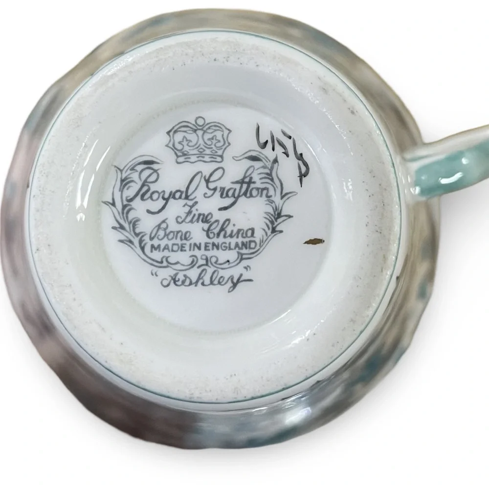 Royal Grafton “Ashley” Teacup and Saucer - Picture 7 of 9